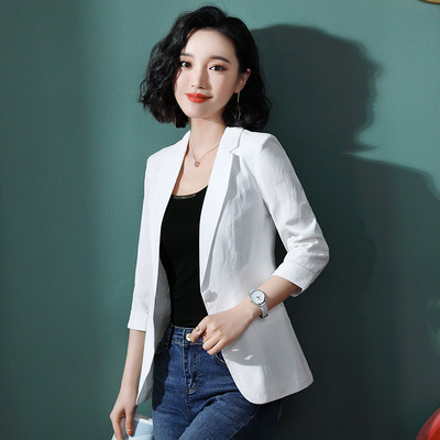 干练小西装,都市大女人的风范