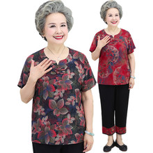 Middle aged and elderly summer suit women's 60-70 year old mother