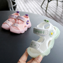 夏季新款男童软底凉鞋1-2岁婴儿学步鞋女宝宝包头沙